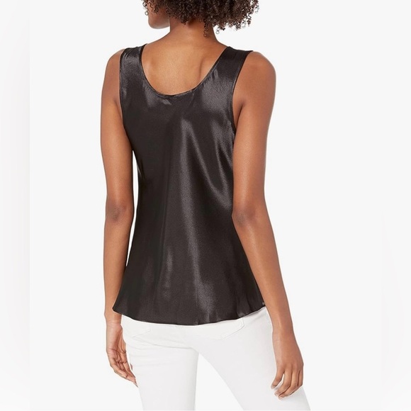 Chic Black Lace Women's Camisole - Picture 6 of 6